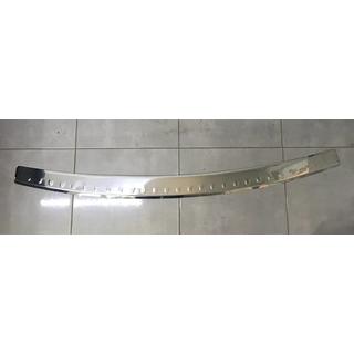 РАСПРОДАЖА! Накладка на задний бампер с загибом (Carmos, нержавеющая сталь) Volkswagen Caddy 2004-2010 гг. фото 1