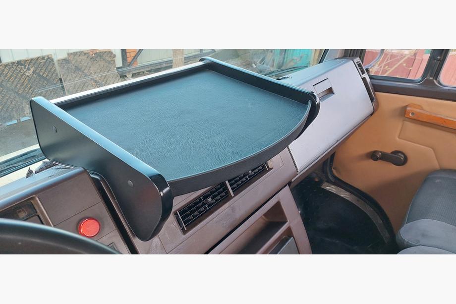 Mercedes T2 (507-814) 1967-1996 гг. Полка на панель (Тип-3) Image