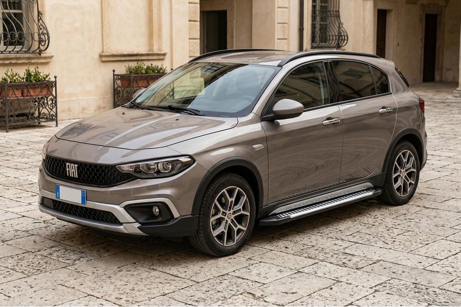 Fiat Tipo Cross 2021- гг. Боковые Подножки Line (2 шт., Алюминий) Image