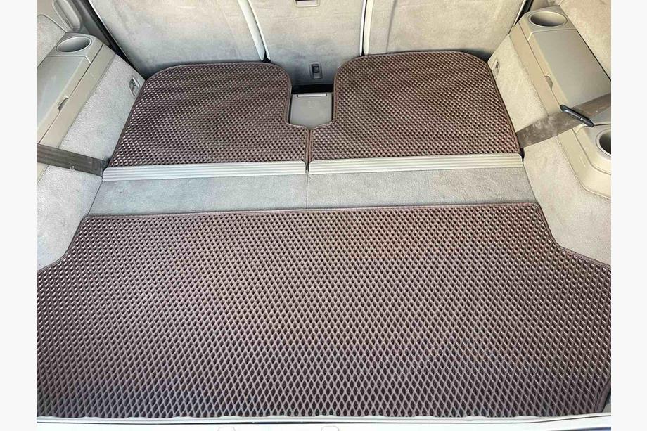 Volvo XC90 2002-2014 гг. Коврик багажника 3-секционный (EVA, кирпичный) Image