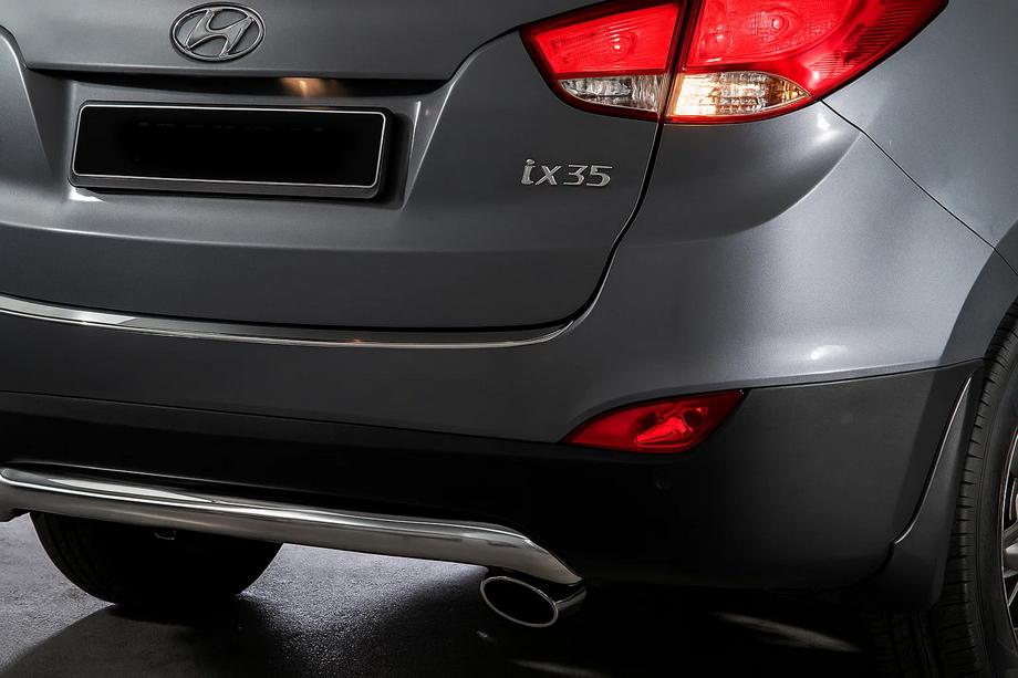 Hyundai IX-35 2010-2015 гг. Задняя пластиковая накладка V5 Фото 1