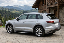 Volkswagen Touareg 2018- гг. Боковые Подножки Fullmond (2 шт., Алюминий) фото 1
