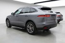 Jaguar F-PACE 2016- гг. Боковые Подножки RedLine (2 шт., Алюминий) фото 1