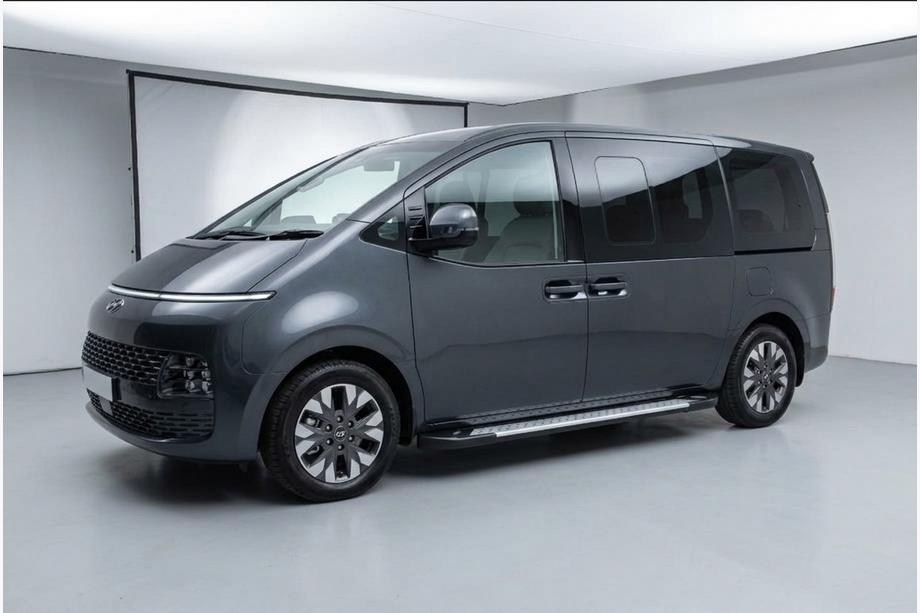 Hyundai Staria 2021- гг. Боковые пороги Allmond Grey (2 шт., алюминий) Фото 1