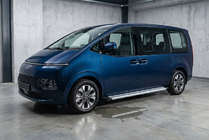 Hyundai Staria 2021- гг. Боковые Подножки Maya V2 (2 шт., Алюминий) фото 1