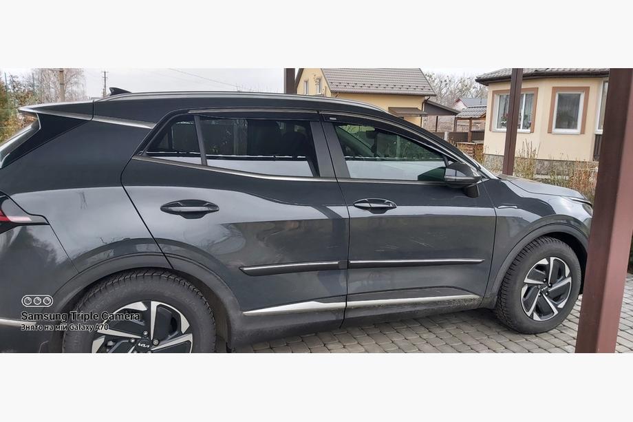 Kia Sportage 2021- гг. Ветровики окон с хромированным молдингом Niken (для SWB, 4 шт.) Фото 6