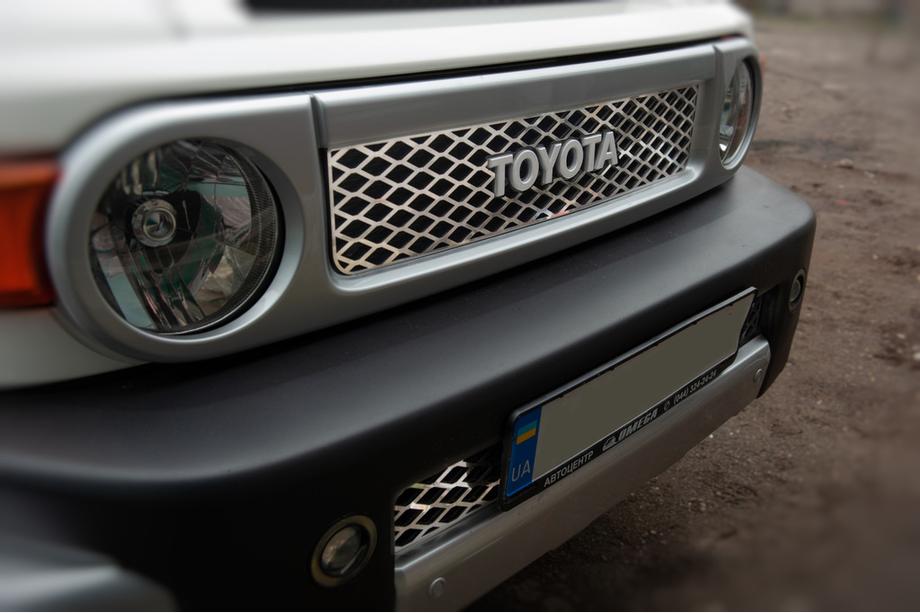 Toyota FJ Cruiser 2006-2022 гг. Хромированные накладки на решетку (нержавеющая сталь) Фото 2