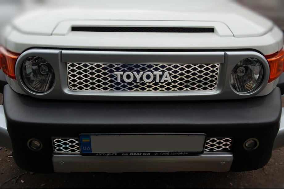 Toyota FJ Cruiser 2006-2022 гг. Хромированные накладки на решетку (нержавеющая сталь) Фото 1