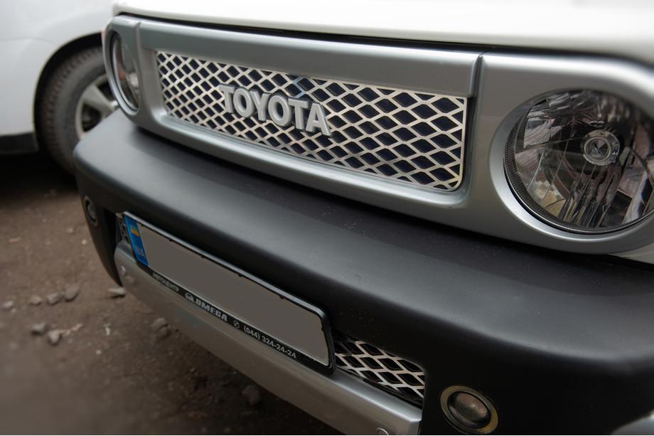 Toyota FJ Cruiser 2006-2022 гг. Хромированные накладки на решетку (нержавеющая сталь) Фото 4