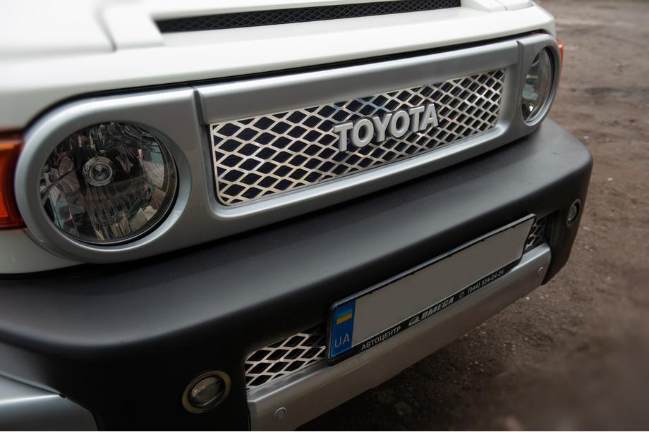 Toyota FJ Cruiser 2006-2022 гг. Хромированные накладки на решетку (нержавеющая сталь) Фото 5